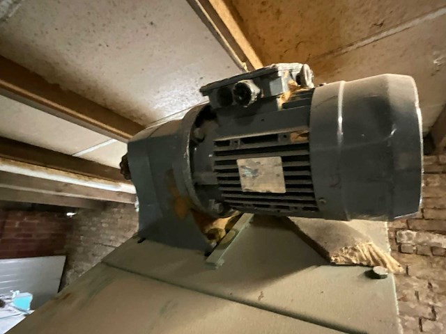Vlamalin voorraadbunker trayvulmachine - afbeelding 4 van  13