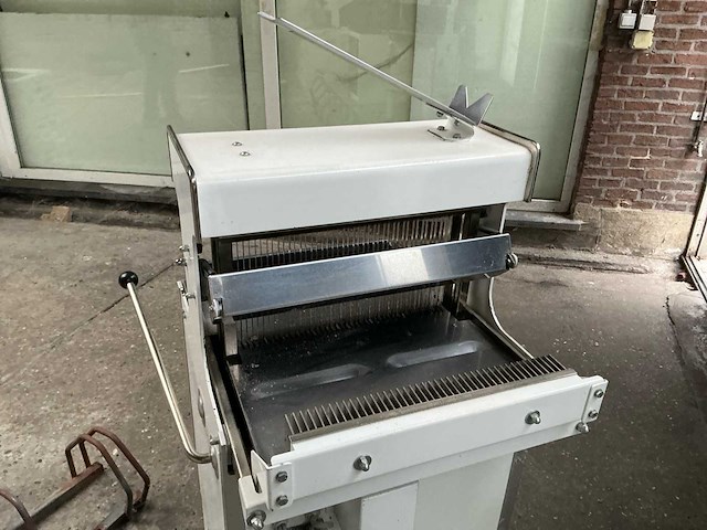 Vlb broodsnijmachine - afbeelding 8 van  11