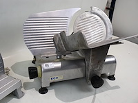 Vlees en broodsnijmachine - afbeelding 3 van  8