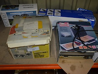 Vleesmolen moulinex, wafelijzer fritel, broodrooster best budget, kruimeldief quigg, gourmetset, 2 radio's, 2 rekenmachines - afbeelding 4 van  8