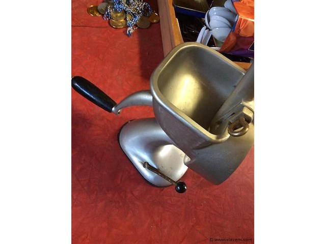 Vleesmolen - afbeelding 2 van  3