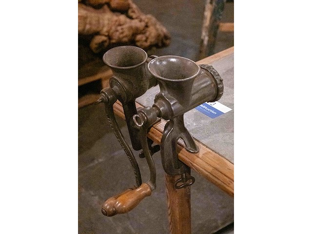 Vleesmolen - afbeelding 1 van  2