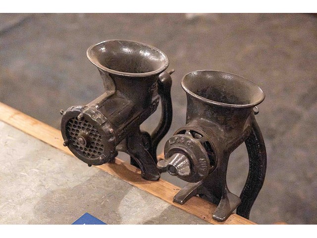 Vleesmolen - afbeelding 2 van  2