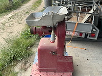 Vleesmolen - afbeelding 2 van  3