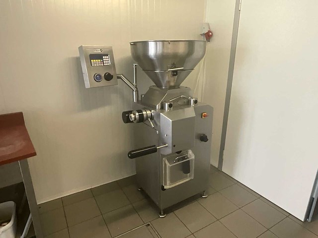 Vleeszaagmachine - afbeelding 1 van  19