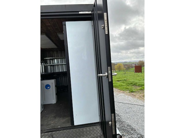 Vlemmix v3a foodtruck aanhanhangwagen - afbeelding 15 van  40