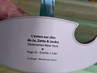 Vliegtuig kuifje met figuur+boek distination new york - afbeelding 3 van  5