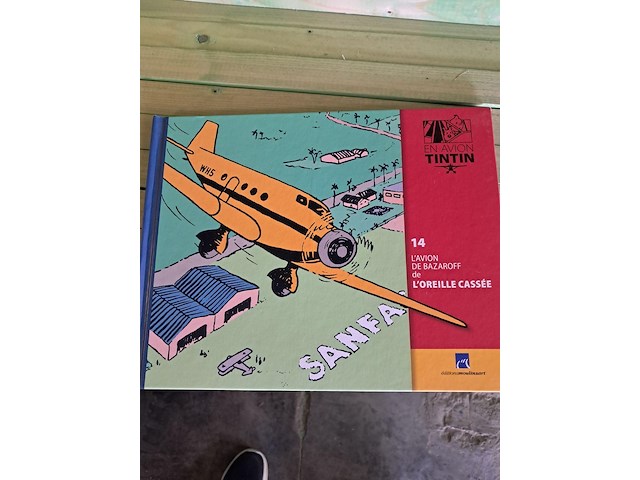 Vliegtuig kuifje met figuur+boek l'oreille cassée - afbeelding 5 van  6