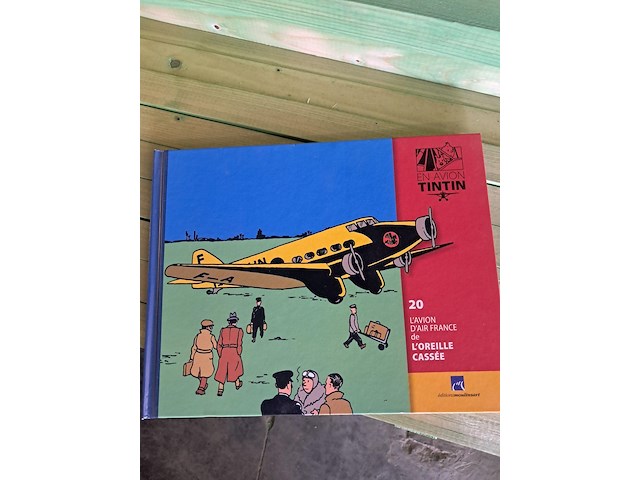 Vliegtuig kuifje met figuur+boek l'oreille cassée - afbeelding 4 van  5