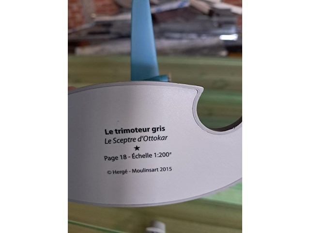 Vliegtuig kuifje met figuur+boek sceptre d'ottokar - afbeelding 3 van  5