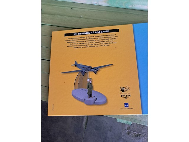 Vliegtuig kuifje met figuur+boek sceptre d'ottokar - afbeelding 5 van  5