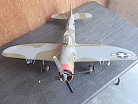 Vliegtuig republic p-47 thunderbolt wo2 us army air toegegeven aan de 56 ste jachtgroep l 750mm b 470mm h 160mm