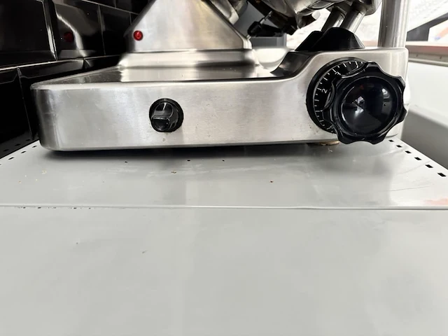 Vlijssnijmachine demco - afbeelding 4 van  4