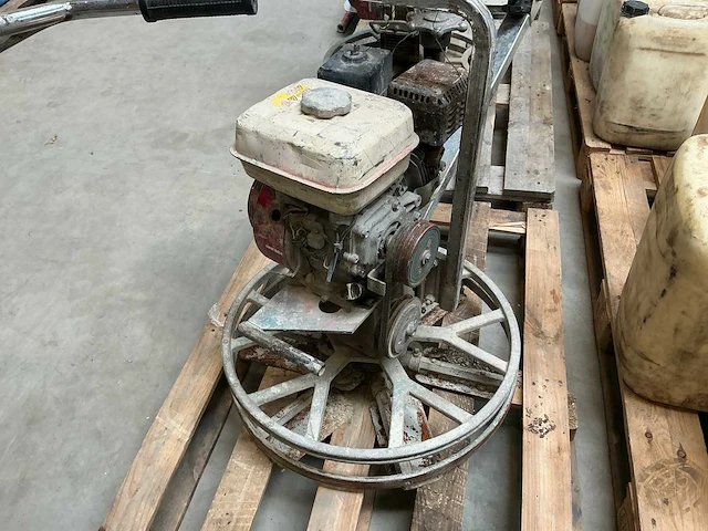 Vlindermachine - afbeelding 5 van  5