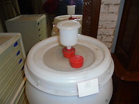 Vloeistof tank - afbeelding 2 van  2