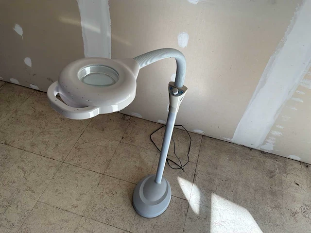 Vloer led lamp - afbeelding 3 van  5