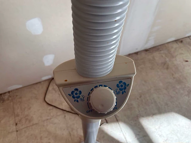 Vloer led lamp - afbeelding 2 van  5
