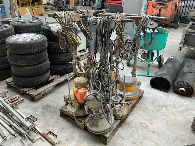 Vloerbehandelingsmachines (6x) - afbeelding 1 van  9
