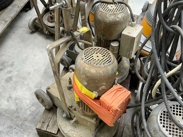 Vloerbehandelingsmachines (6x) - afbeelding 7 van  9