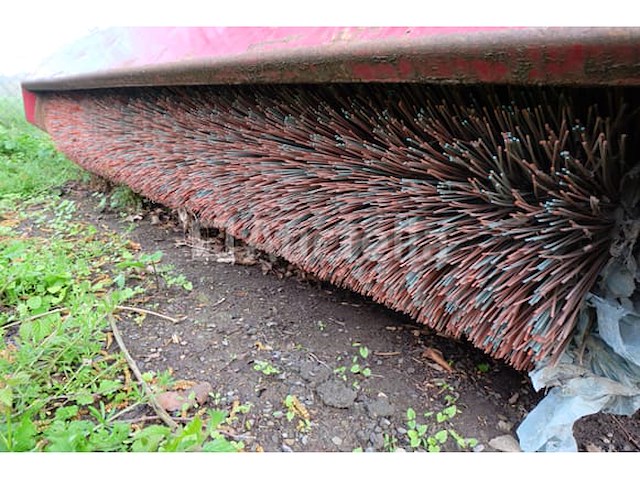 Vloerborstelmachine voor onleesbaar merk en model - afbeelding 3 van  8