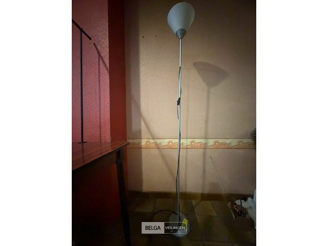 Vloerlamp - afbeelding 1 van  1