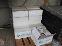 Vloerputten aquaberg 100 x 100 mm, verpakt in dozen - afbeelding 1 van  2