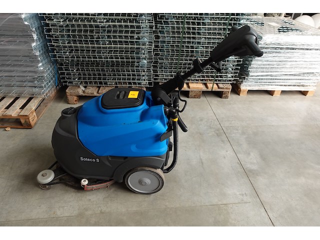 Vloerschrobmachine soteco - afbeelding 1 van  9