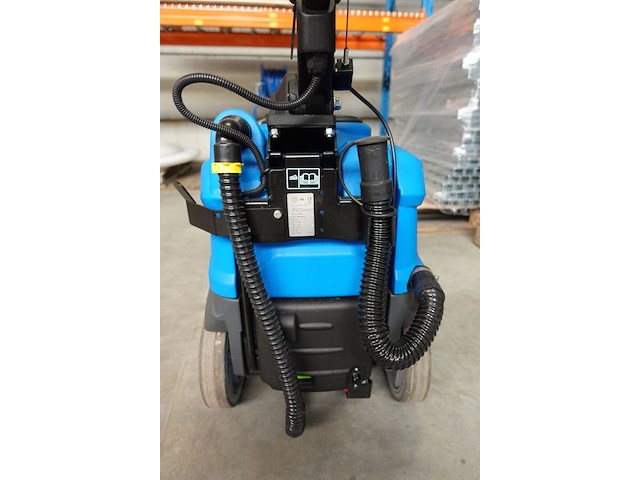 Vloerschrobmachine soteco - afbeelding 4 van  9