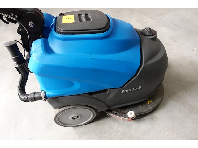 Vloerschrobmachine soteco - afbeelding 8 van  9