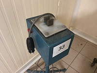 Vloerstaande handmatige anesthesie - afbeelding 2 van  4