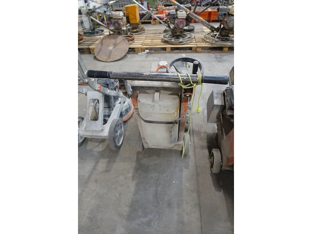Vloerzaag husqvarna - afbeelding 5 van  7