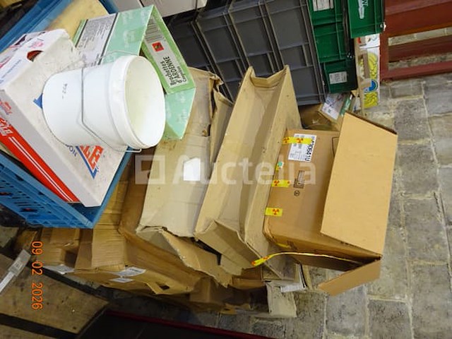 Vlooienmarktterrein - afbeelding 7 van  7