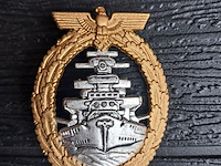 Vlootoorlogsinsigne(speld) een militaire onderscheiding uit wo2 niet origineel