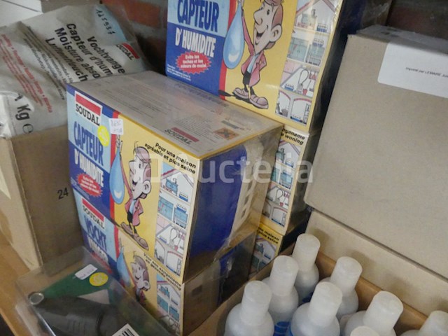 Vochtigheidssensor, hydro-alcoholische gel, noise-cancelling koptelefoons, kabelhaak, ... - afbeelding 5 van  9