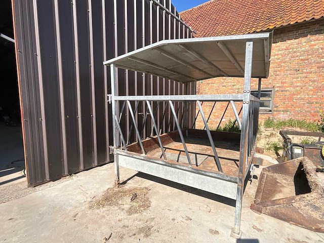 Voedertrog, 22 koeien gegalvaniseerd ijzer voerschuif - afbeelding 3 van  7