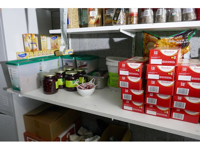 Voeding en voedingsbakken - afbeelding 4 van  7