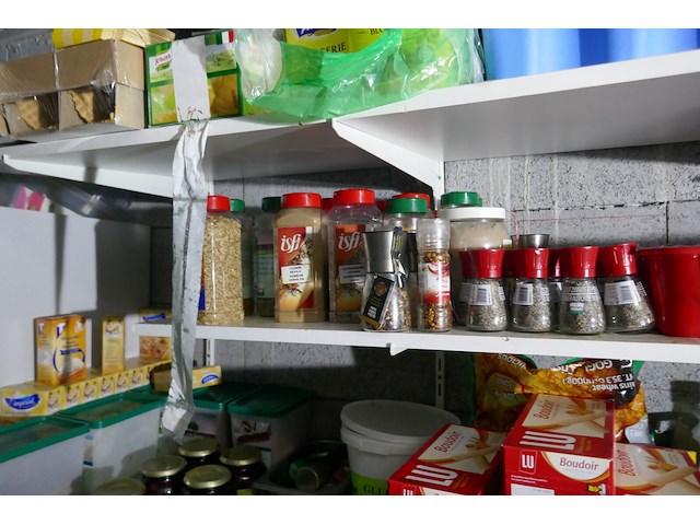 Voeding en voedingsbakken - afbeelding 5 van  7