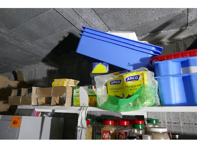 Voeding en voedingsbakken - afbeelding 6 van  7