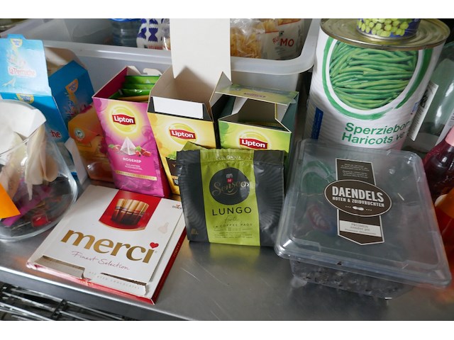 Voedingswaren, kruiden, e.a. - afbeelding 3 van  9