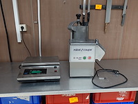 Voedselverwerker robot coupe + weegschaal robbe electronic - afbeelding 1 van  9