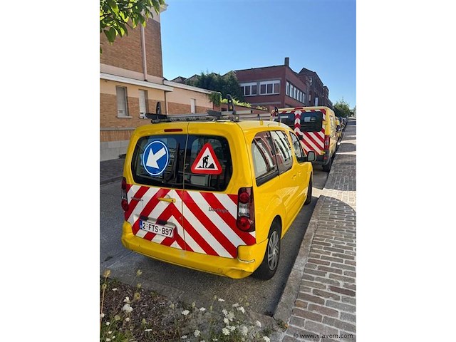 Voertuig div. doeleinden - afbeelding 2 van  7