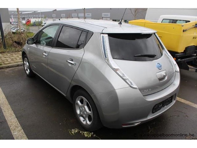 Voertuig meerdere doeleinde nissan leaf, elektrisch, 1ste inschrijving 29/11/2016, chassisnummer sjnfaaze0u6054126, 63.144 - afbeelding 11 van  13