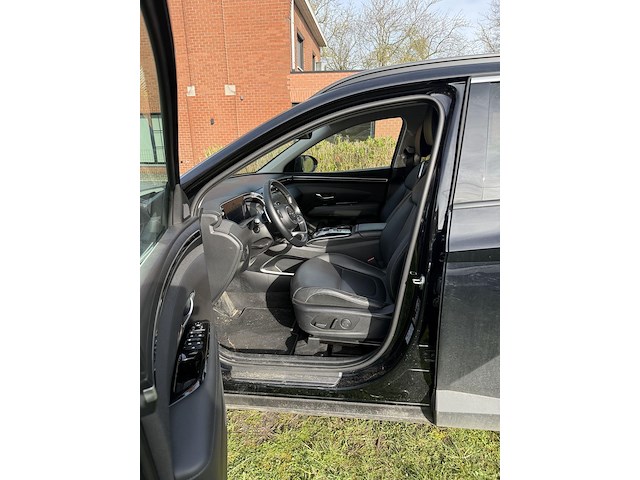 Voertuig meerdere doeleinden hyundai tucson ix35 (2024 / tma jd8 11b pj 269 606) - afbeelding 22 van  25
