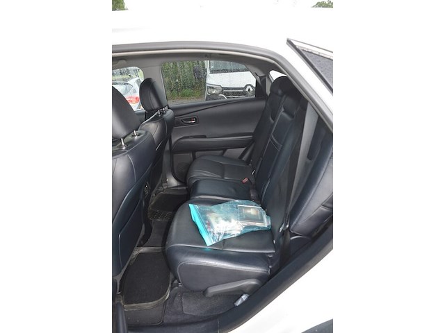 Voertuig meerdere doeleinden lexus, type: hal1, variant: gyl15, versie: gyl15l-awxgkw, chassisnummer: jtjbc11a502448104, bouwjaar: 07/05/2013, met kentekenbewijs, gelijkvormigheidsattest, verlopen schouwingsbewijs en 2 sleutels. - afbeelding 8 van  43