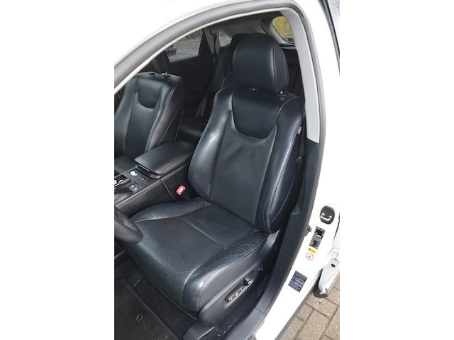 Voertuig meerdere doeleinden lexus, type: hal1, variant: gyl15, versie: gyl15l-awxgkw, chassisnummer: jtjbc11a502448104, bouwjaar: 07/05/2013, met kentekenbewijs, gelijkvormigheidsattest, verlopen schouwingsbewijs en 2 sleutels. - afbeelding 11 van  43