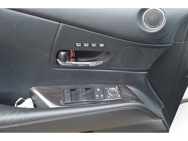 Voertuig meerdere doeleinden lexus, type: hal1, variant: gyl15, versie: gyl15l-awxgkw, chassisnummer: jtjbc11a502448104, bouwjaar: 07/05/2013, met kentekenbewijs, gelijkvormigheidsattest, verlopen schouwingsbewijs en 2 sleutels. - afbeelding 14 van  43