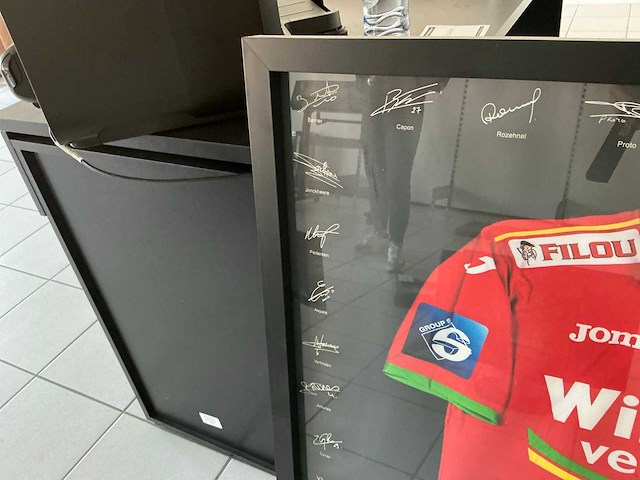 Voetbalshirt ‘kv oostende’ - afbeelding 8 van  8