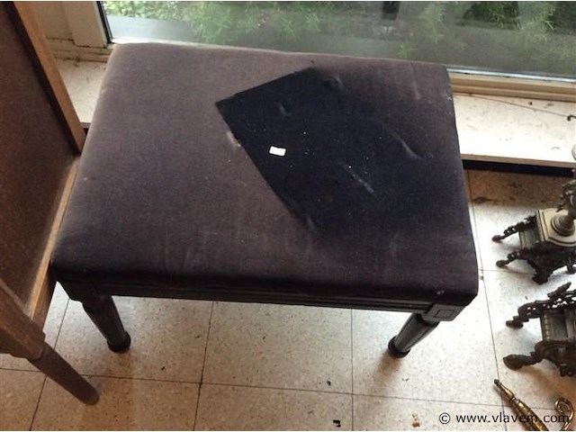 Voetbankje - afbeelding 1 van  2