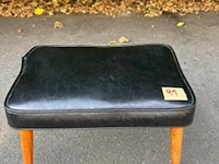 Voetbankje - afbeelding 1 van  1