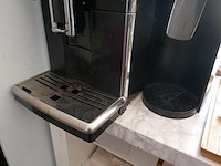 Volautomatische koffiemachine + sodamachine - afbeelding 4 van  5